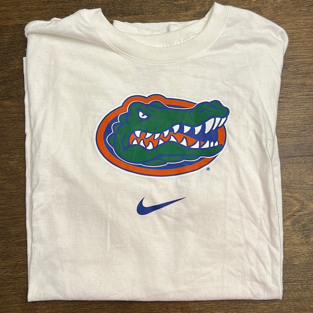 Nike Florida gators white t shirt, size medium